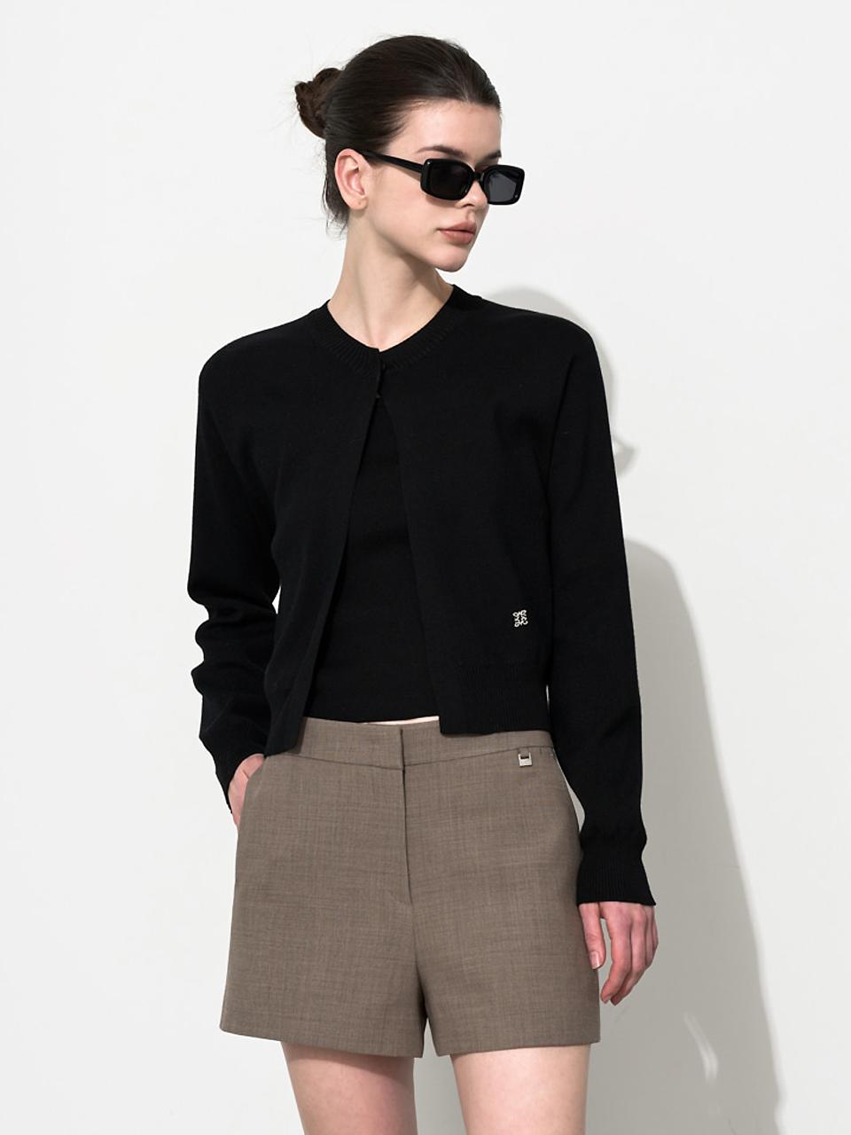 MOONT Ribbed One-Button Cardigan