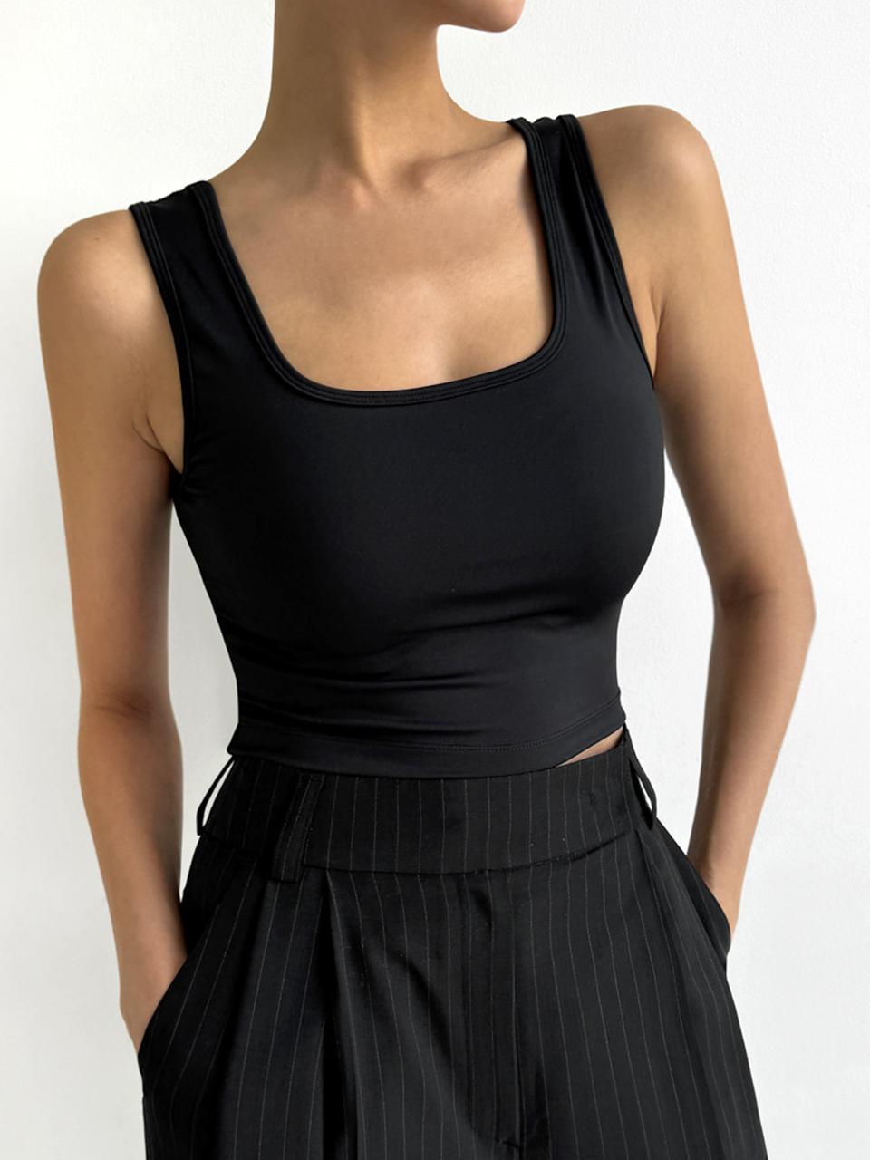 MOONT Square Neckline Slim Fit Sleeveless Top