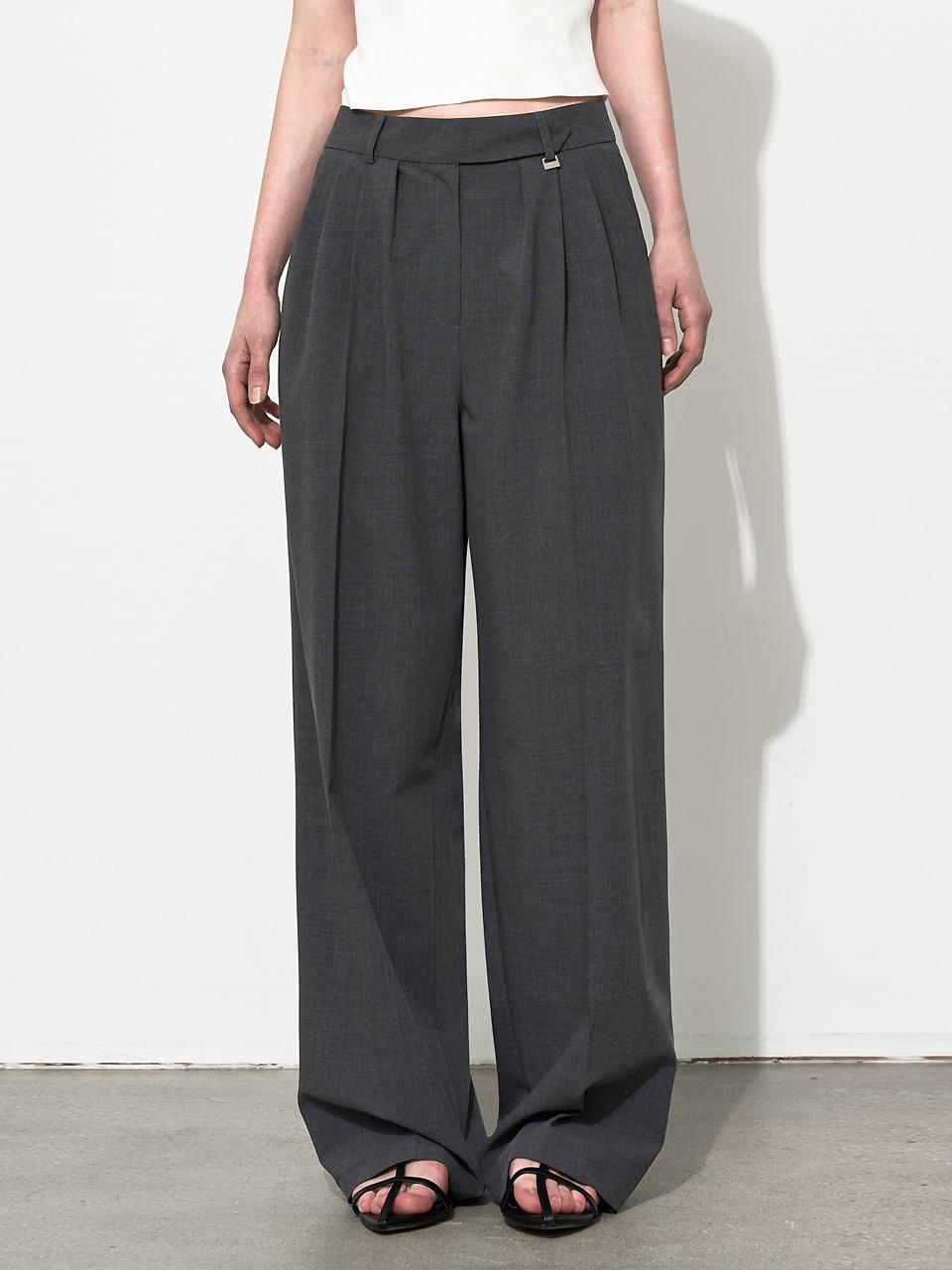 MOONT Summer Regent Mid-Rise Pin-Tuck Trousers