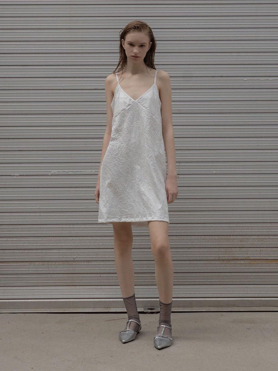 MORCEAU PAR MORCEAU Crinkle Point Buckle Dress_White