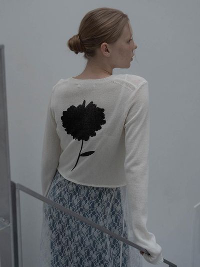MORCEAU PAR MORCEAU Daisy Print Cropped Round Knit [Beige]