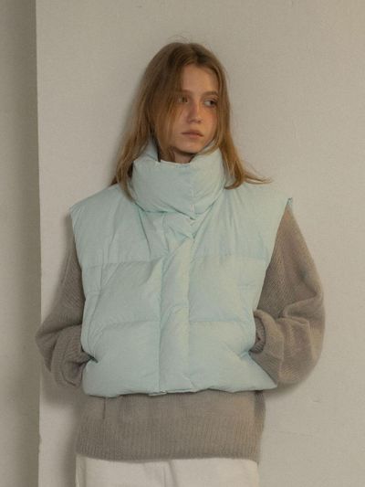 MORCEAU PAR MORCEAU Down Short Padded Premium Vest [Sky Blue]