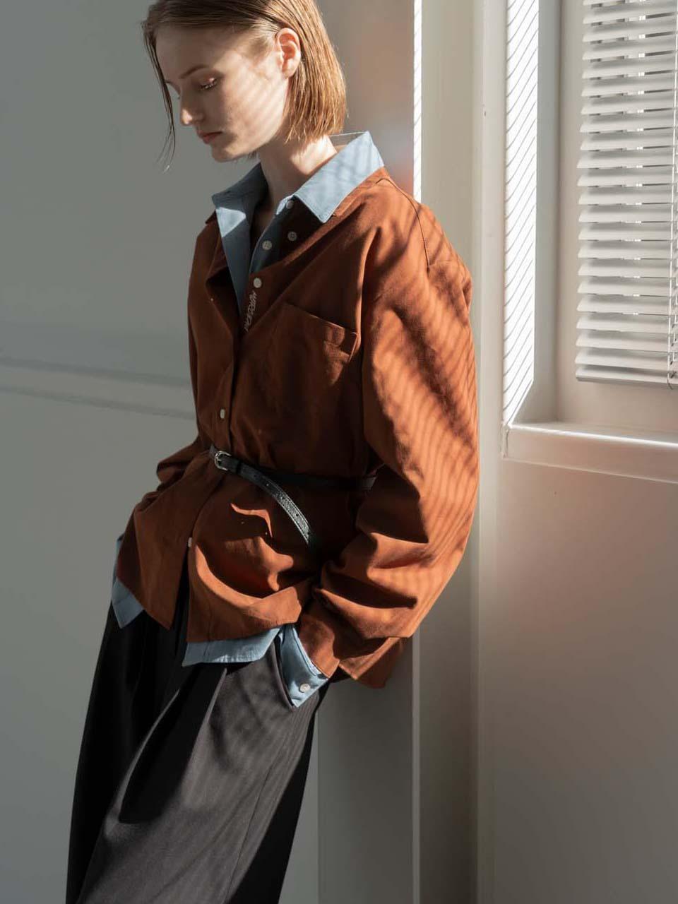 MORCEAU PAR MORCEAU Logo Point Oversized Cotton Shirt [Brown]