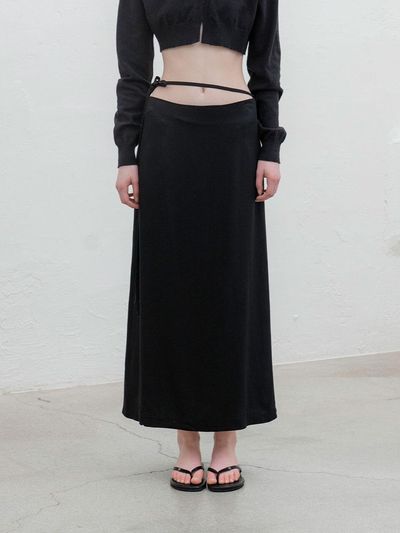 MORCEAU PAR MORCEAU Strap Silk Skirt [Black]