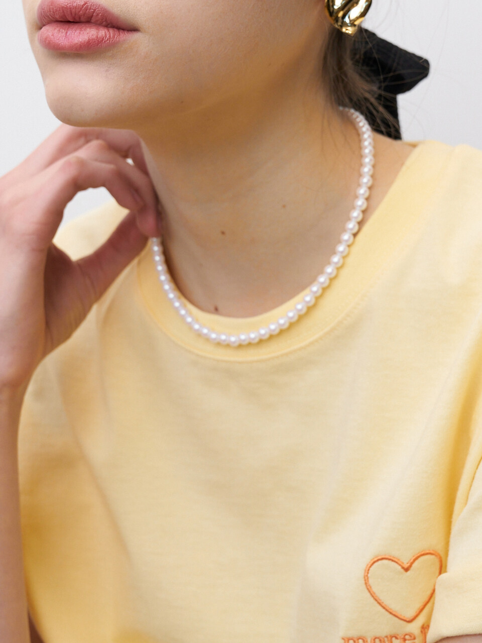 more jude Moia pearl necklace
