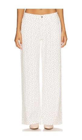 MORE TO COME MORE TO COME Brya Floral Jean
