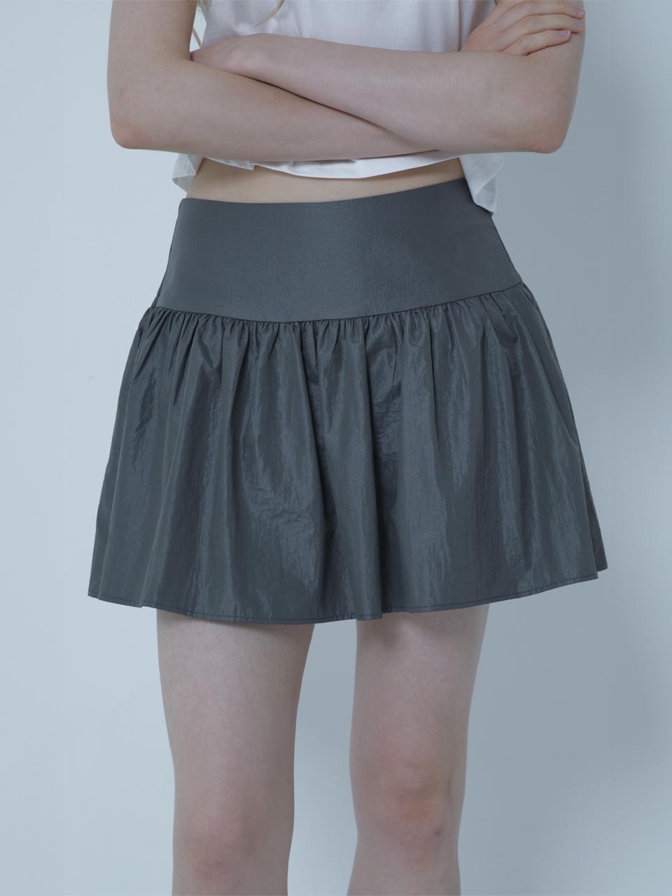 MORELIKEIT GLOSSY FLARE MINI SKIRT GREY