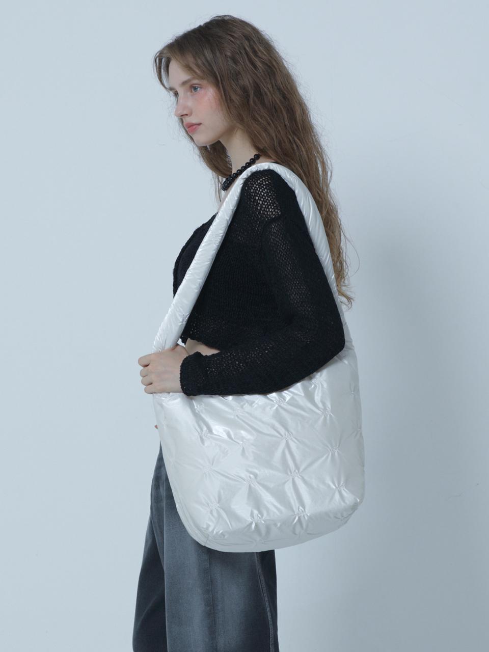 MORELIKEIT LKET QUILTING OVERSIZE CROSS BAG White