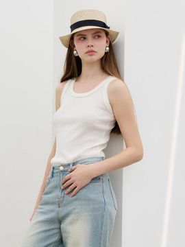 MORELIKEIT Soft Ribbed Sleeveless Knit Sweater [White]