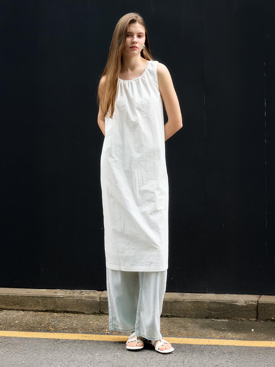 MORELIKEIT Two-way Shirred Sleeveless Dress [White]