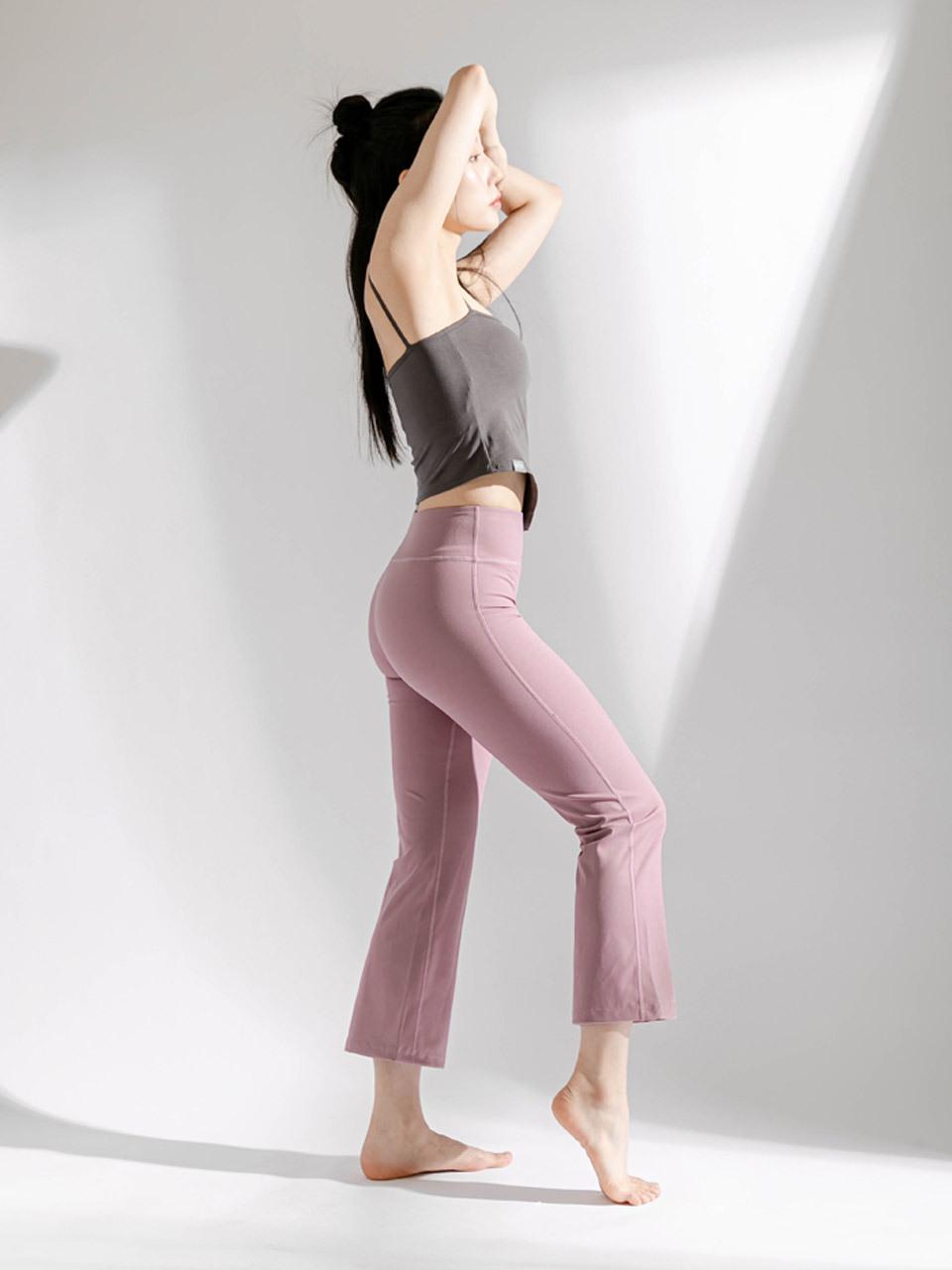 moreout All Day Capri Bootcut Leggings