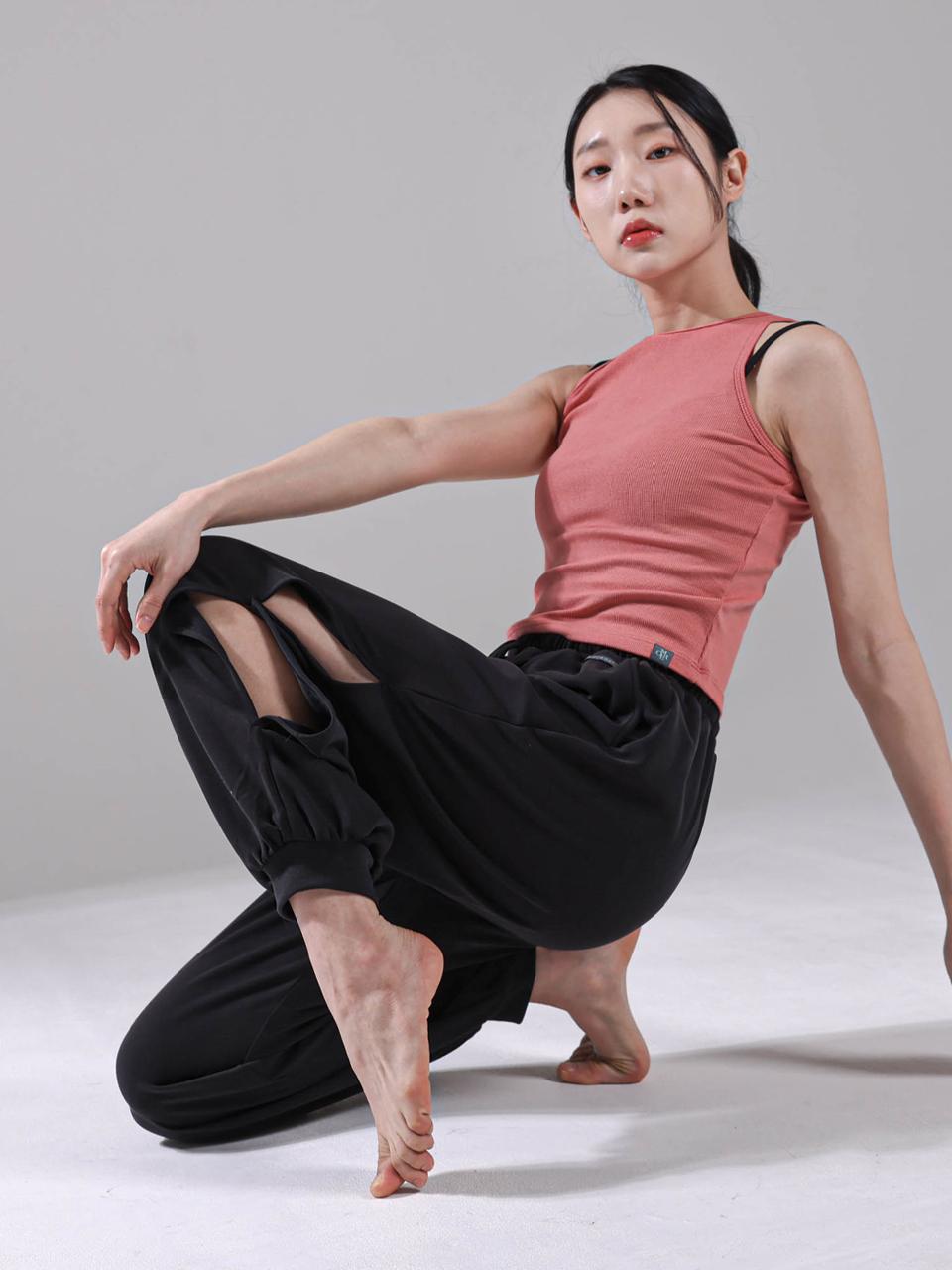 moreout Balloon Slit BENDING Pants (5PP4559)