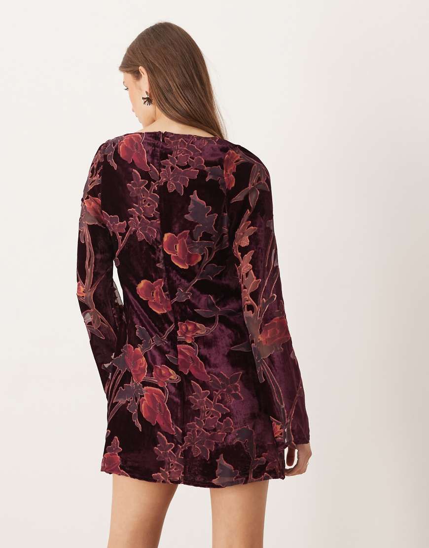 motel burgundy dress The Chocolate Brown Edit Collection: WEDDING GUEST/RACES 1 - EXTRA the Renata dress features Color:WHITE POLKA DOT motel rocks red dress