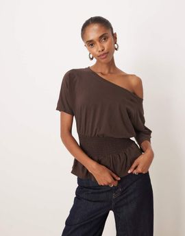 Motel Motel domani off shoulder slouchy top with shirred waist in chocolate-Brown