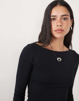 Motel Motel ione 3/4 sleeve top in black-Brown