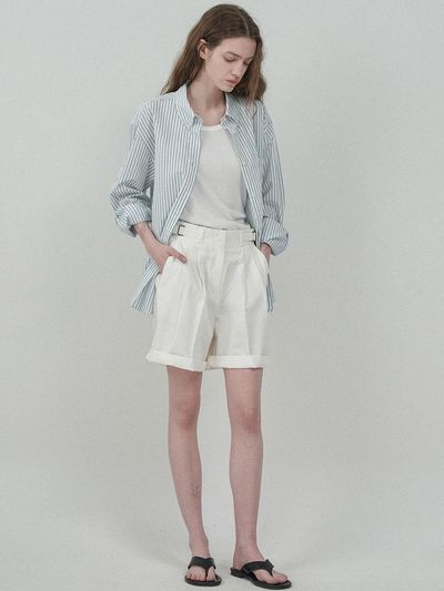 MOTT Cotton Buckle Shorts [White]