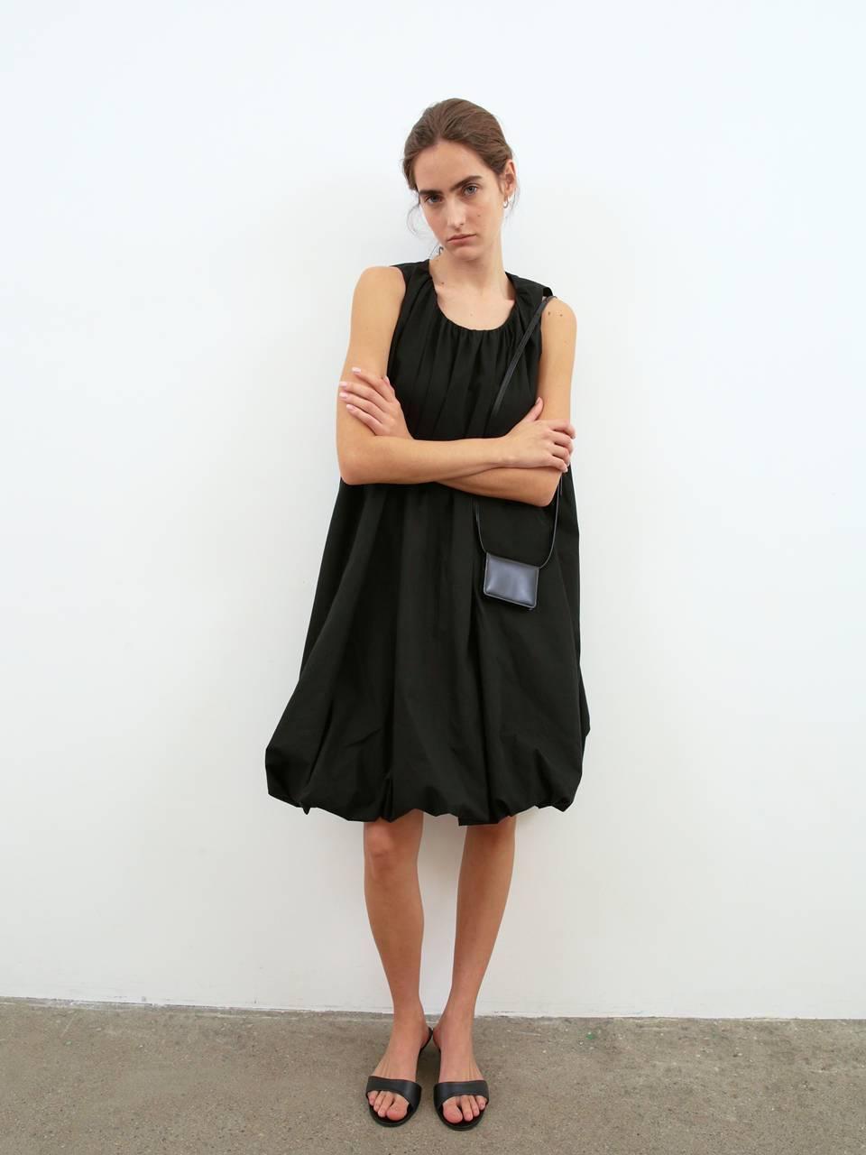 MUARMUS Bare Balloon Dress [Black]