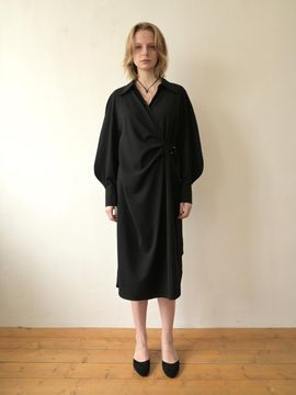 MUARMUS Mono Overlap Dress [Black]