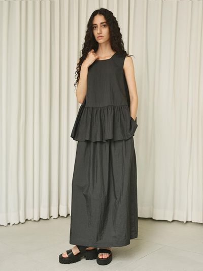 mu:arvo ShimmerTuck Concealed Band Volume Skirt [Black]