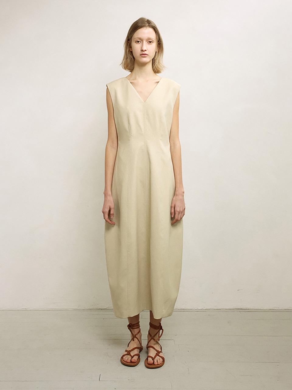 mu:arvo Sleeveless Voluminous Dress [Beige]
