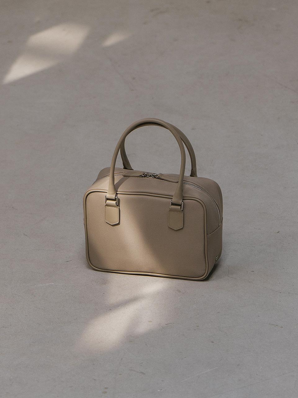 mucu and ebony Assorti Tote Bag [Taupe]