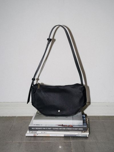 mucu and ebony Dulcet Cross-body Bag [Black]