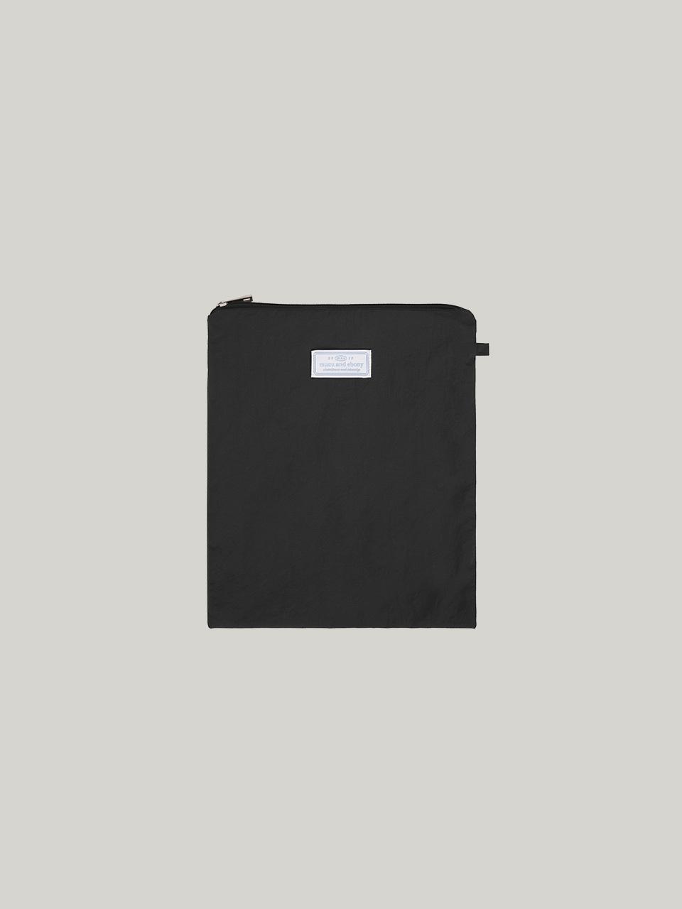 mucu and ebony More Mellow Pouch Clutch Bag [Black]