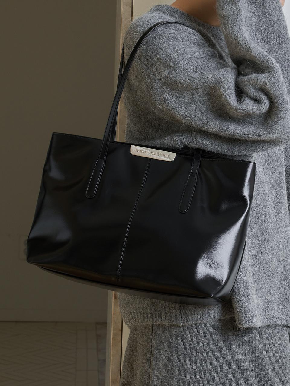 mucu and ebony Piene Shoulder Bag [Black]