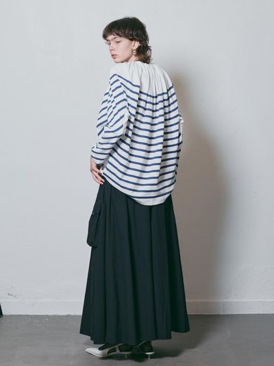 MUNN BLUE STRIPE SHIRRED NECK LOGO LONGSLEEVE