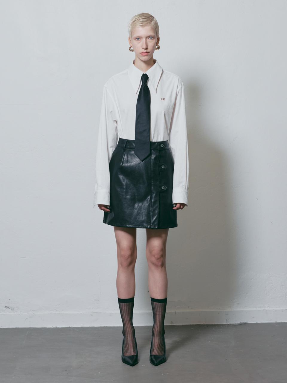 MUNN Faux Leather Motorcycle Mini Skirt [Black]