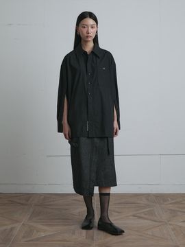 MUNN Multi Placket Logo Cotton Shirt [Black]