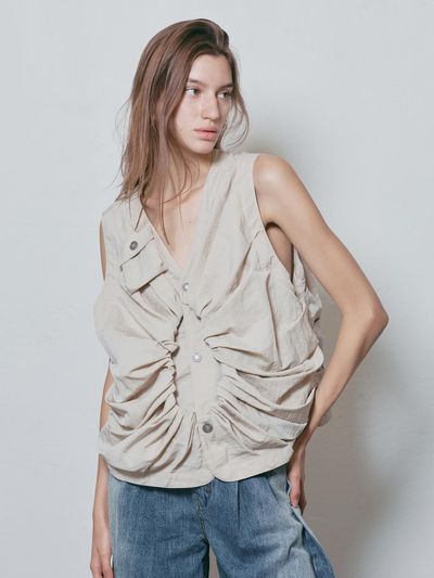 MUNN SHIRRED NYLON FISHER VEST [BEIGE]
