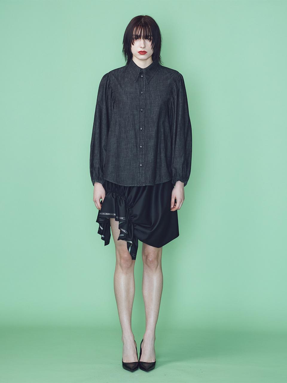 MUNN SHIRRED SQUARE ARMHOLE DENIM SHIRT