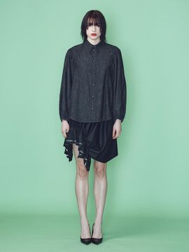 MUNN SHIRRED SQUARE ARMHOLE DENIM SHIRT