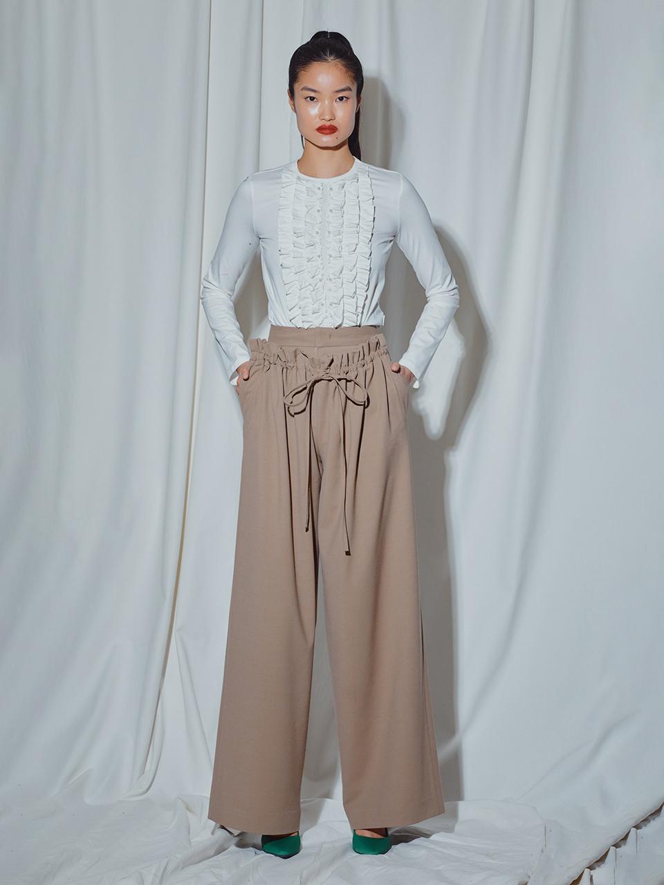 MUNN WHITE BEADED FRILL T - SHIRT