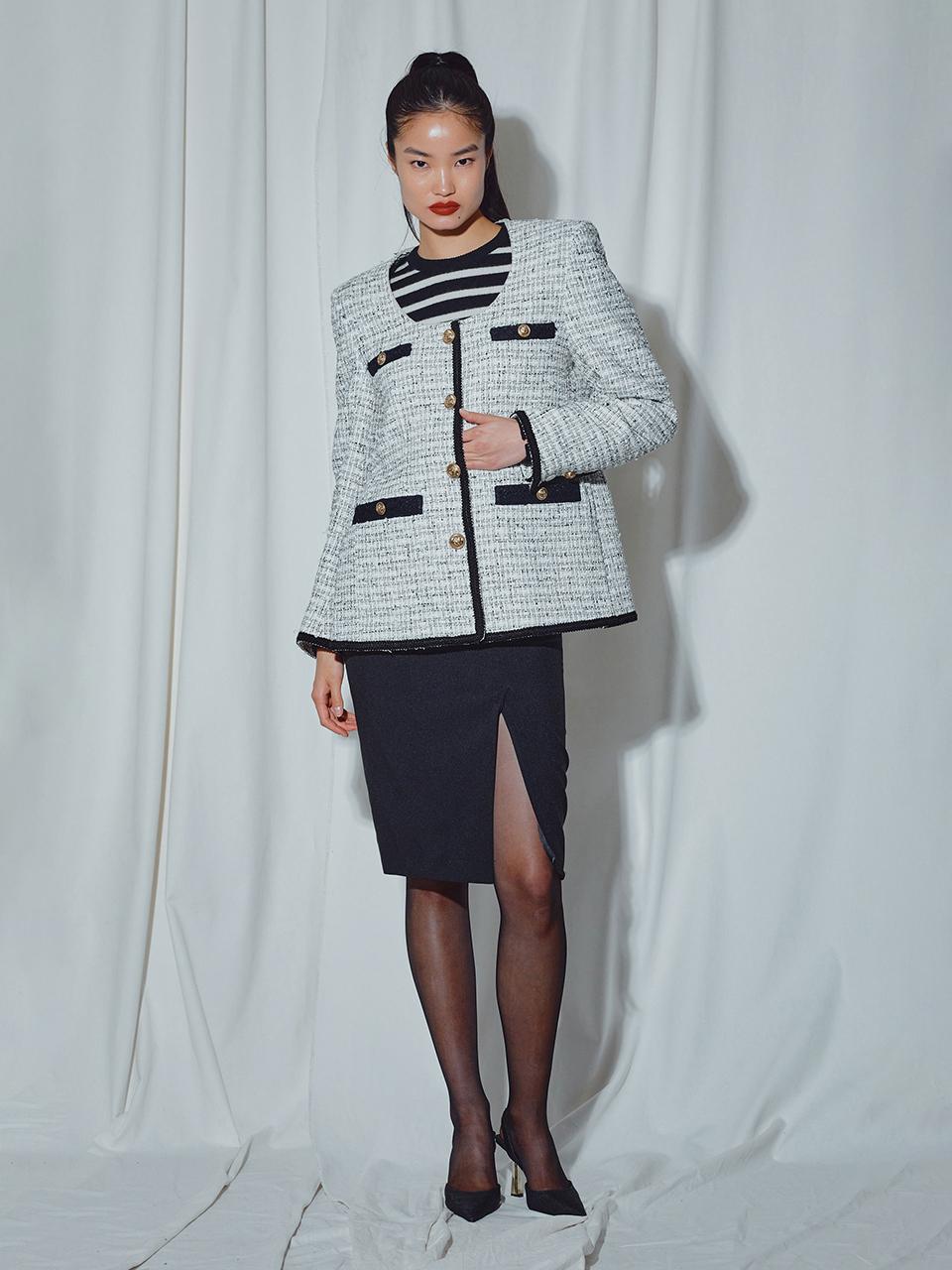 MUNN WHITE RAW CUT NECK TWEED JACKET