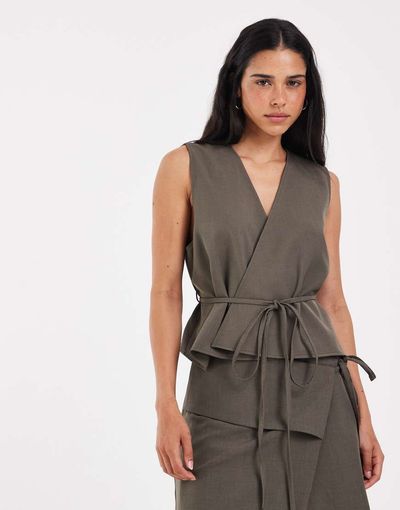 Muse Assembly Muse Assembly tie detail milly waist coat in gray set