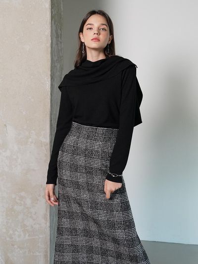 MUSE BY ROSE High-neck Layered Scarf Top [BLACK]