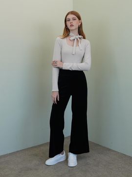 MUSE BY ROSE Velvet Semi Bootcut Pants [Black]
