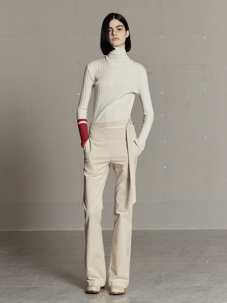 MUSEE Boots-cut Corduroy Pants_Off White