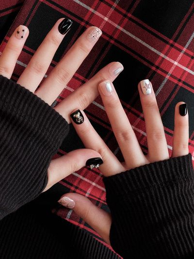 MUZMAK Resizable Nail Tip Grunge Bear (Short Square)