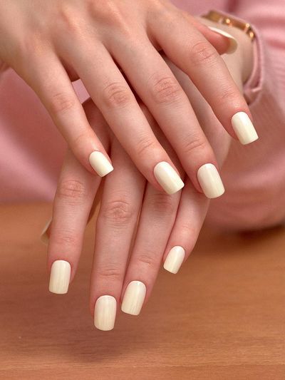 MUZMAK Reusable Nail Tip Buttery Yellow (Regular Square)