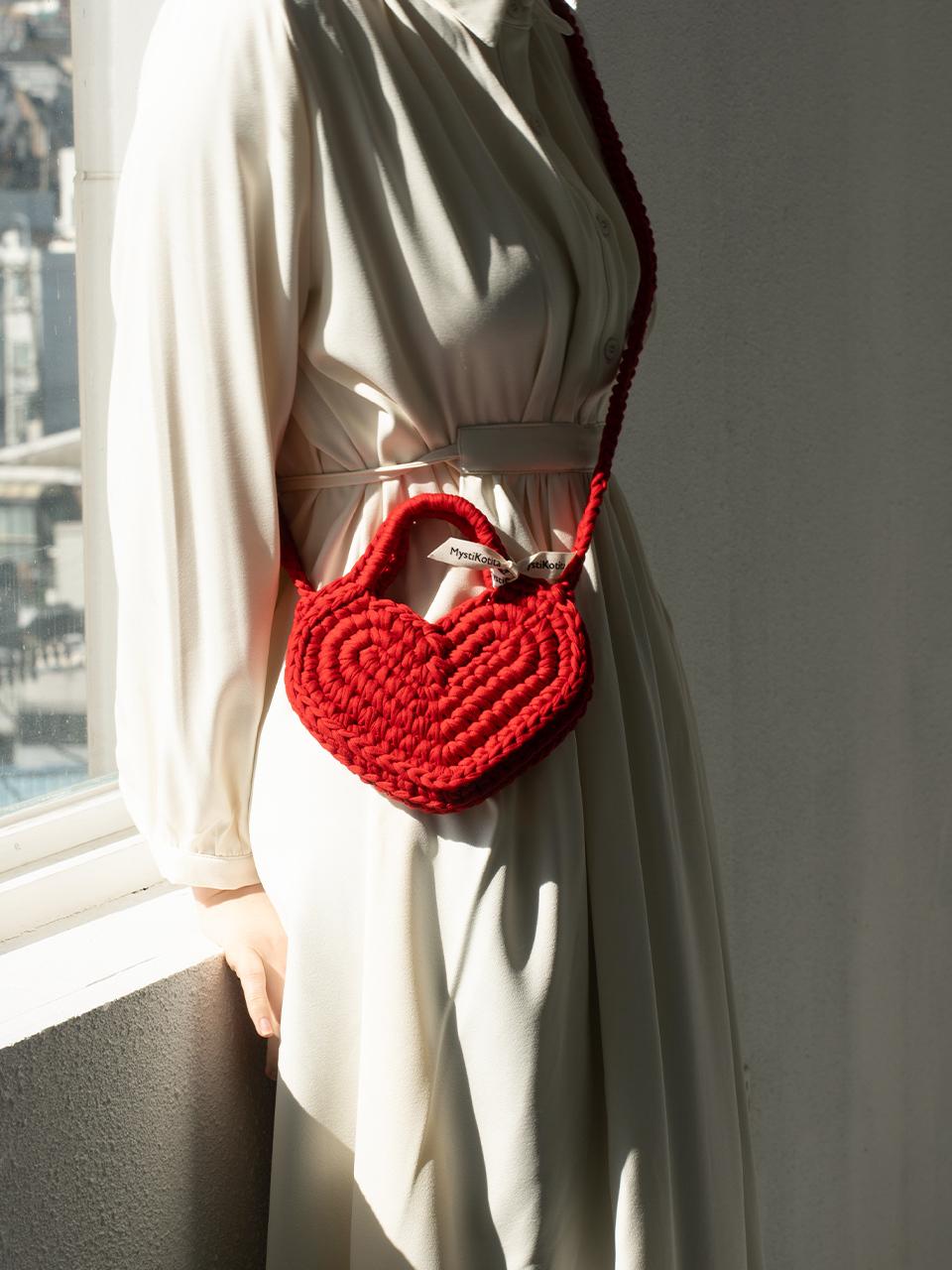MystiKotita Heart Flat Mini Crossbody Bag [Red]