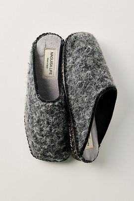 Naguisa Namo Espadrille Slippers