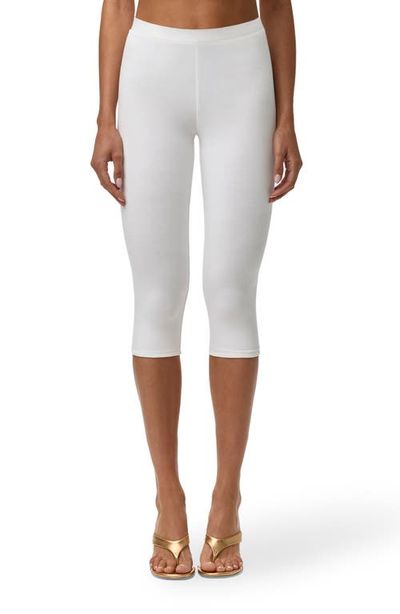 Naked Wardrobe Naked Wardrobe Smooth Capri Leggings