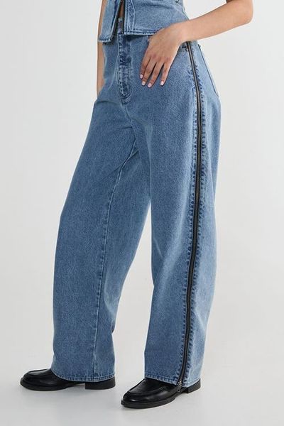 NASTY GAL NASTY GAL Mid-Wash Zip Seam Straight Leg Jeans