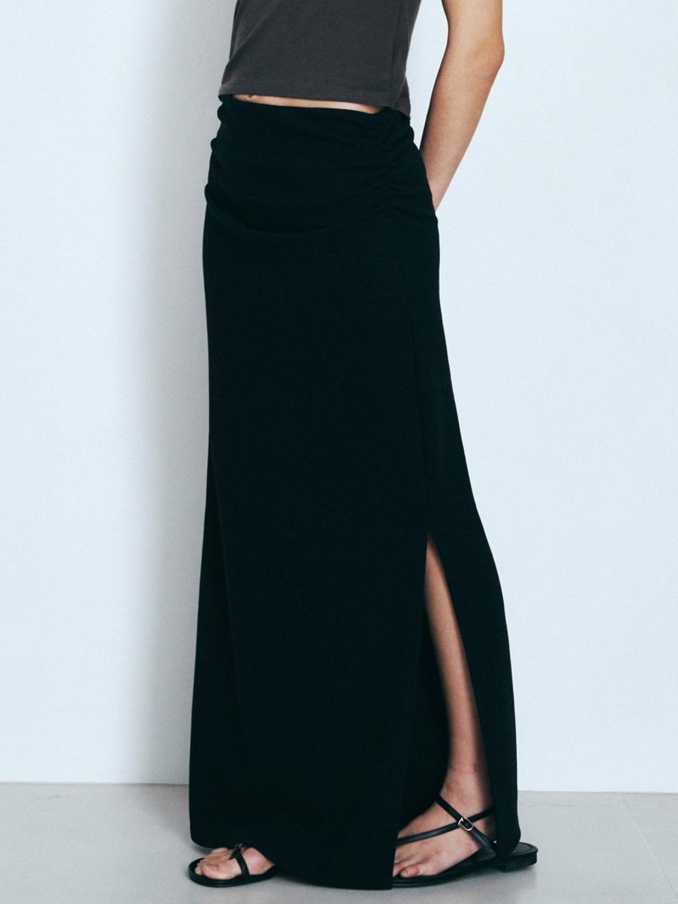 Neev Double Shirring Slit Long Skirt (Black)