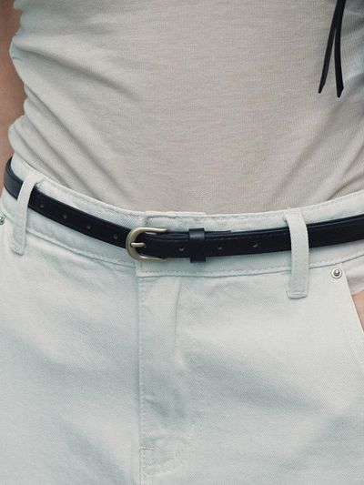 Neev Minimal Round Buckle Belt