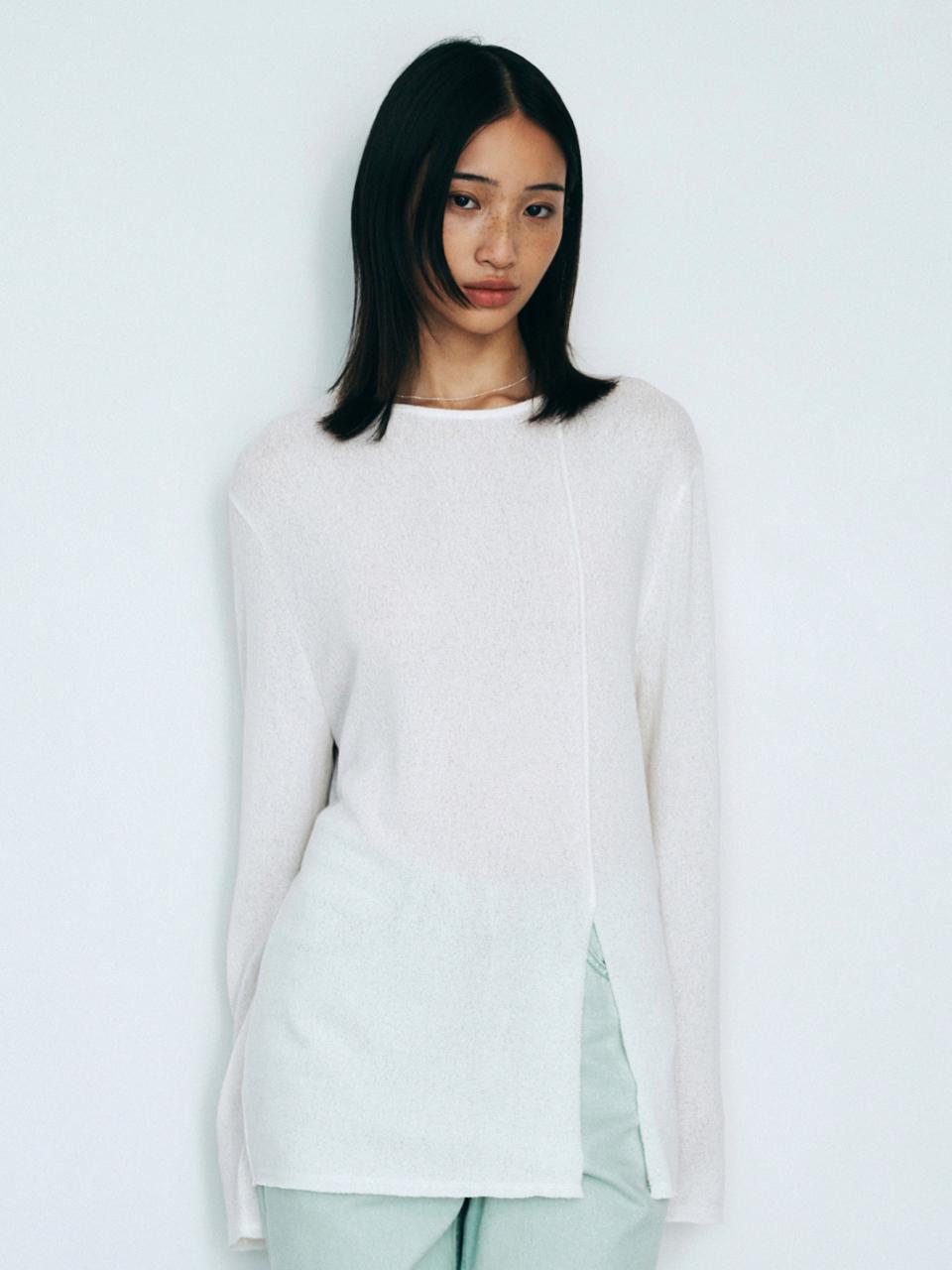 Neev Unbalance Slit Point T-Shirt
