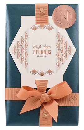 NEUHAUS NEUHAUS Father's Day Ballotin 19-Piece All Dark Chocolate Box 